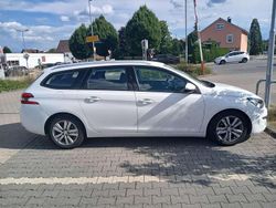 Weiß Gebraucht 2015 Peugeot 308 Business-Line Kombi | 7.600 € (Fairer Preis)