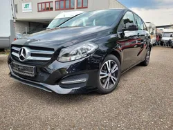 Schwarz Gebraucht 2015 Mercedes B180 Van / Kleinbus | 12.600 € (Fairer Preis)