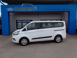 Weiß Gebraucht 2019 Ford Tourneo Custom Van / Kleinbus | 28.917 €