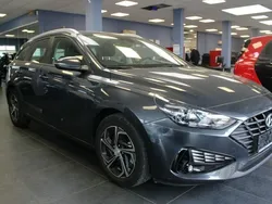 Grau Gebraucht 2022 Hyundai i30 Select Kombi | 17.980 € (Fairer Preis)