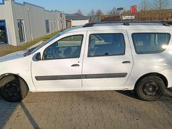 Weiß Gebraucht 2009 Dacia Logan MCV Kombi | 1.200 € (Guter Preis)