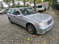 Silber Gebraucht 2006 Mercedes C220 Kombi | 1.800 €