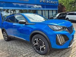 Blau Gebraucht 2025 Peugeot 2008 Allure SUV | 31.290 €