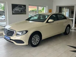 Hellelfenbein Gebraucht 2017 Mercedes E200 Limousine | 14.990 € (Fairer Preis)