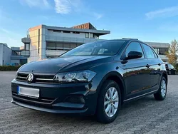 Grau Gebraucht 2021 VW Polo Kleinwagen | 15.090 € (Guter Preis)