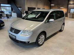 Silber Gebraucht 2006 VW Touran Highline Van / Kleinbus | 6.980 €