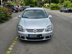 Silber Gebraucht 2008 VW Golf V Limousine | 2.999 € (Fairer Preis)