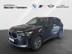 Schwarz Neu 2025 BMW X1 Exclusive SUV | 42.990 € (Fairer Preis)