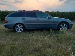 Blau Gebraucht 2005 Mercedes C220 Avantgarde Kombi | 2.300 € (Fairer Preis)