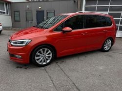 Orange Gebraucht 2017 VW Touran Highline Van / Kleinbus | 19.800 € (Superpreis)