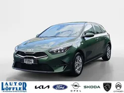 Experience green (grün) Neu 2025 Kia Ceed Vision Limousine | 23.507 € (Fairer Preis)