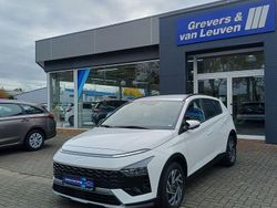 Weiß Gebraucht 2024 Hyundai Bayon Trend SUV | 21.500 € (Fairer Preis)
