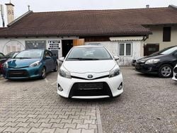 Weiß Gebraucht 2013 Toyota Yaris Hybrid Life Kleinwagen | 9.800 € (Fairer Preis)