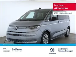 Silber Gebraucht 2023 VW Multivan Style Van / Kleinbus | 56.550 € (Etwas zu teuer)