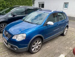 Blau Gebraucht 2006 VW Polo Cross Kleinwagen | 2.000 € (Fairer Preis)