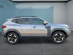 Grau Neu 2025 Dacia Duster SUV | 28.449 € (Fairer Preis)