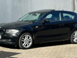 Schwarz Gebraucht 2009 BMW 116 Advantage Kleinwagen | 2.925 € (Fairer Preis)