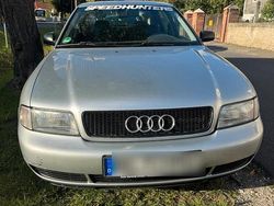 Silber Gebraucht 1994 Audi A4 S-Line Limousine | 2.200 €