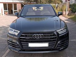 Grau Gebraucht 2019 Audi Q5 SUV | 35.000 € (Fairer Preis)