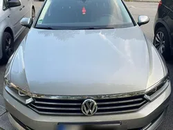 Silber Gebraucht 2016 VW Passat Comfortline Kombi | 10.500 € (Guter Preis)