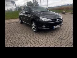 Schwarz Gebraucht 2004 Peugeot 206 CC Cabrio | 1.990 € (Fairer Preis)