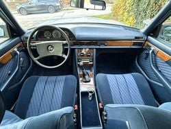 Silber Gebraucht 1981 Mercedes S280 Limousine | 11.100 €