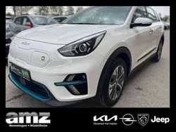(ud) schneeweiß Gebraucht 2021 Kia e-Niro SUV | 17.980 € (Superpreis)