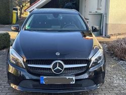 Schwarz Gebraucht 2018 Mercedes A180 Limousine | 13.500 € (Superpreis)