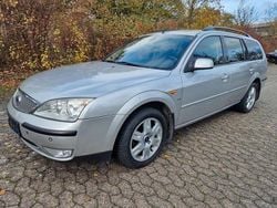 Silber Gebraucht 2004 Ford Mondeo Ghia Limousine | 5.970 €