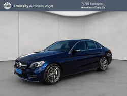 Blau Gebraucht 2018 Mercedes C300 AMG line Limousine | 31.840 € (Fairer Preis)