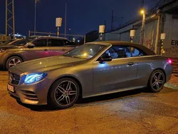 Grau Gebraucht 2019 Mercedes E220 Cabrio | 37.500 € (Etwas zu teuer)