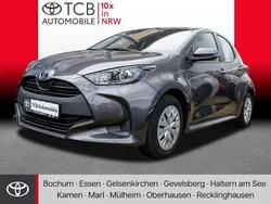 Marlingrau metallic Gebraucht 2021 Toyota Yaris Hybrid Business Edition Limousine | 17.449 € (Guter Preis)