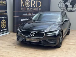Onyx black metallic (metallic) Gebraucht 2022 Volvo V60 Momentum Kombi | 29.849 € (Guter Preis)