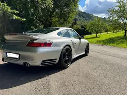 Silber Gebraucht 2002 Porsche 911 Turbo Coupé | 78.500 €