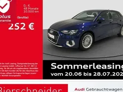 Blau Gebraucht 2024 Audi A3 Sportback Advanced Limousine | 27.990 € (Superpreis)