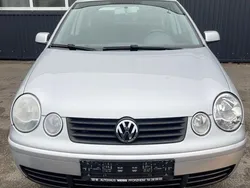 Silber Gebraucht 2004 VW Polo Comfortline Kleinwagen | 3.990 € (Teuer)