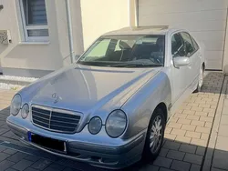 Silber Gebraucht 2001 Mercedes E240 Elegance Limousine | 3.450 € (Guter Preis)