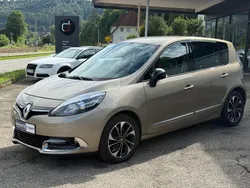 Gold Gebraucht 2015 Renault Scénic III Bose Edition Van / Kleinbus | 7.999 € (Fairer Preis)