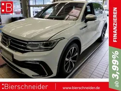 Weiss Gebraucht 2022 VW Tiguan Allspace R-line SUV | 42.850 € (Teuer)