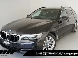 Schwarz Gebraucht 2023 BMW 530e Sport Line Kombi | 37.900 € (Guter Preis)