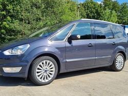Grau Gebraucht 2015 Ford Galaxy Titanium Van / Kleinbus | 13.500 € (Superpreis)
