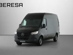 Tiefschwarz Gebraucht 2024 Mercedes Sprinter Van | 46.148 € (Etwas zu teuer)