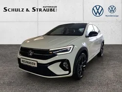 Pure white / schwarz Gebraucht 2024 VW Taigo R-line SUV | 25.950 € (Etwas zu teuer)