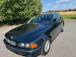 Grün Gebraucht 1996 BMW 523 Limousine | 5.500 € (Etwas zu teuer)