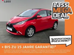 Rot Gebraucht 2015 Toyota Aygo X-wave Kleinwagen | 7.980 € (Etwas zu teuer)