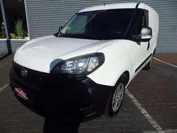 Colore esterno (weiß) Gebraucht 2020 Fiat Doblò Van / Kleinbus | 12.450 € (Etwas zu teuer)