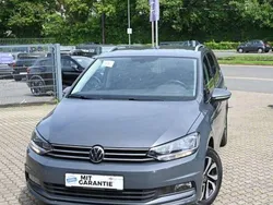 Grau Gebraucht 2021 VW Touran Active Van / Kleinbus | 25.889 € (Fairer Preis)