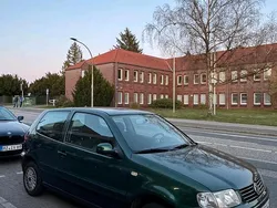 Grün Gebraucht 2000 VW Polo Kleinwagen | 600 € (Fairer Preis)