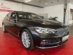 Grau Gebraucht 2016 BMW 750 Sport Line Limousine | 38.850 € (Fairer Preis)