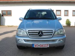 Silber Gebraucht 2005 Mercedes ML270 Edition SUV | 4.850 € (Guter Preis)